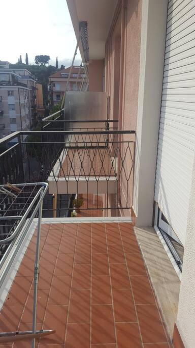 Ferienwohnung Albenga Sul Mare Famiglie Ed Amici Fino 10 Posti Exterior foto